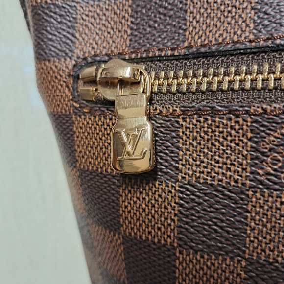 Louis Vuitton Damier Ebene Canvas Bag - Picture 7 of 11